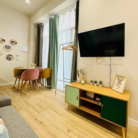 Bright & Stylish Flat Close To Center Valencia Exterior photo