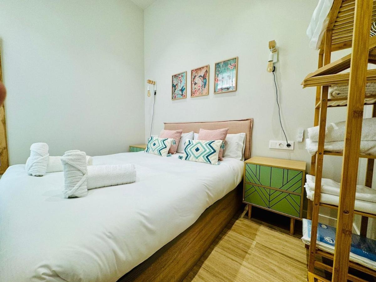 Bright & Stylish Flat Close To Center Apartment